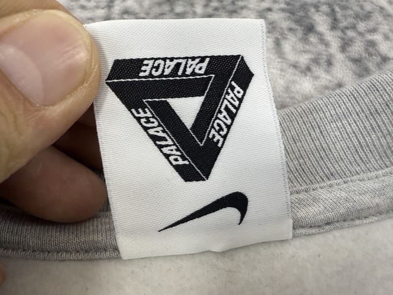 Hoodie Palace x Nike Crewneck Total P90 grey