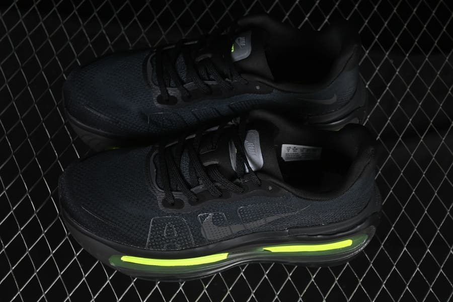 Nike Vomero Premium Black Volt