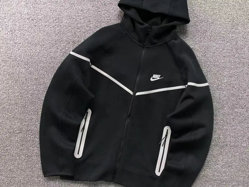 Nike Tech Fleece Black (reflective) -   The Plug