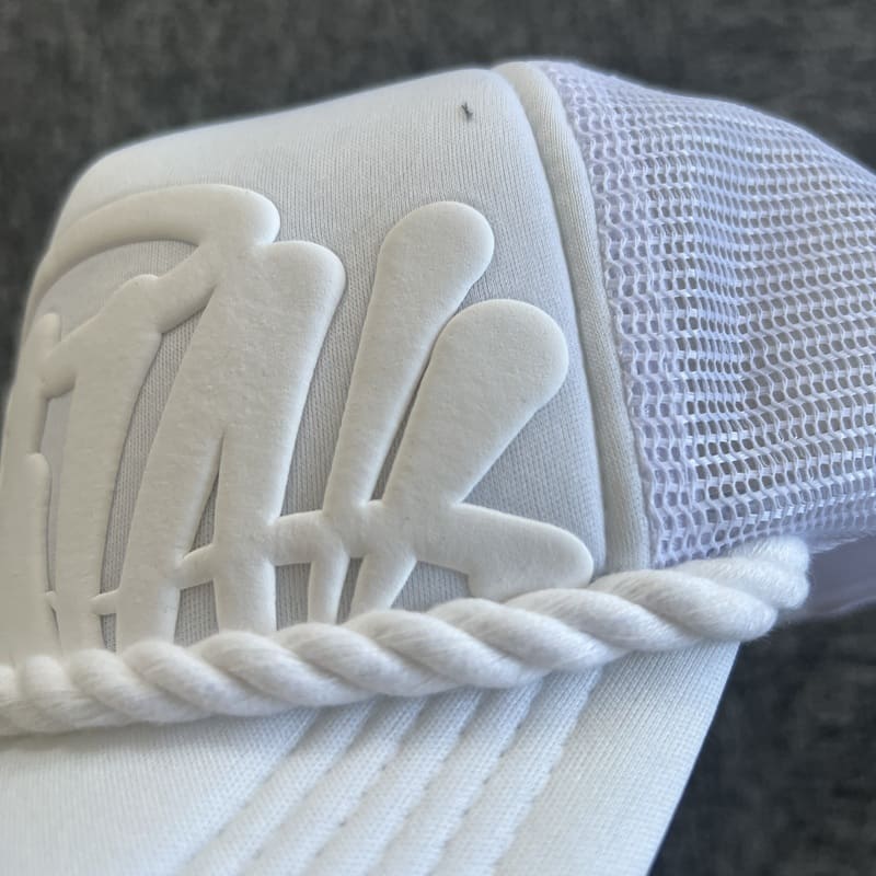 Synaworld Cap White The Plug