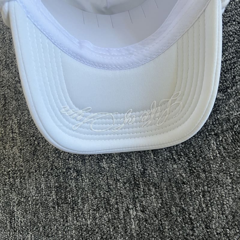 Synaworld Cap White The Plug