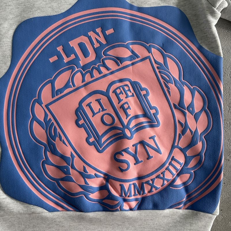 Syna World College Logo Grey/Pink My Store